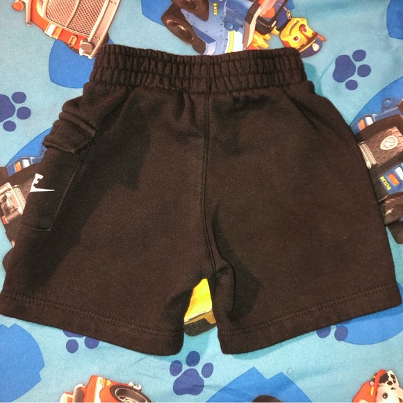 Nike 2Piece Outfit - Picture 7 of 8